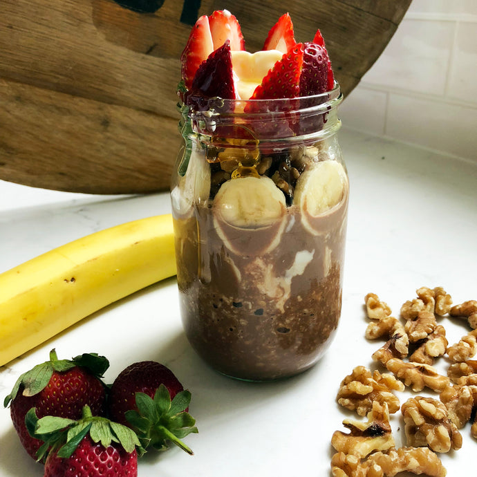 CHOCOLATE BROWNIE OVERNIGHT OATS (ON THE GO BREAKY)