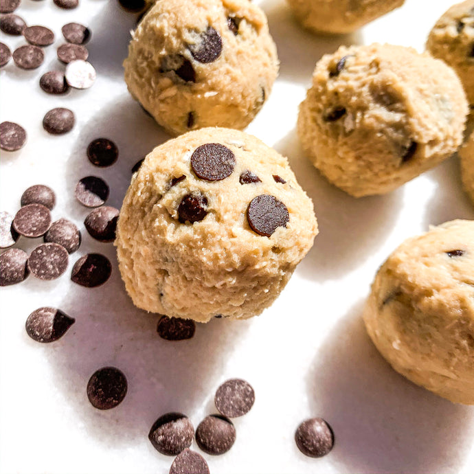 RAW COOKIE DOUGH BITES